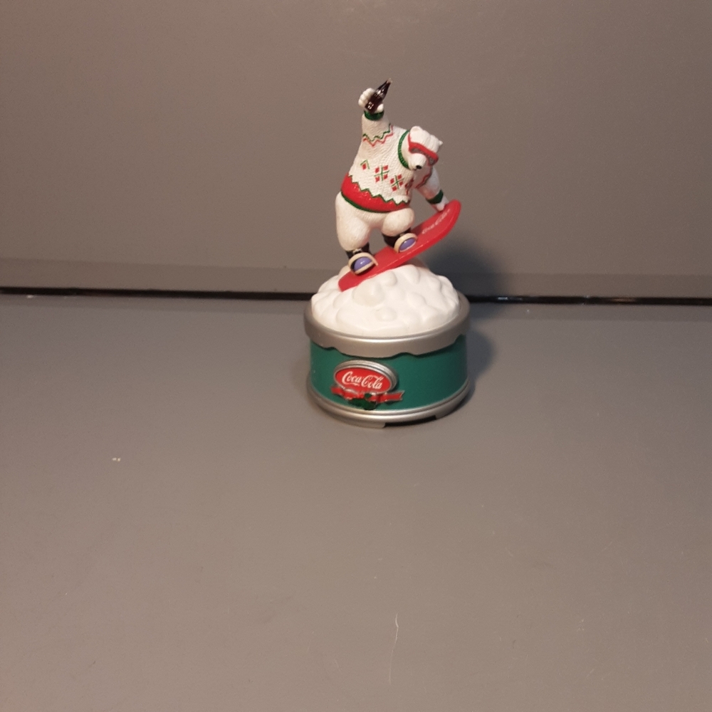 The 1995 Coca Cola Snowboardin' Polar Bear Musical Collection